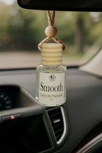 Load image into Gallery viewer, Smooth - Lavender Vanilla Hanging Diffuser – Car Air Freshener & Room Scent